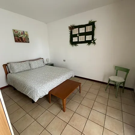 Apartament Casa Nonna Elide 2 *