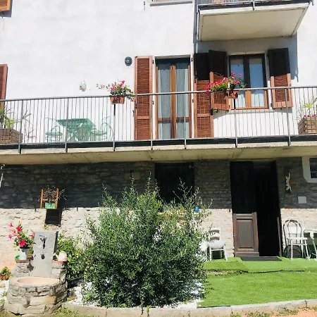 Апартаменты Casa Nonna Elide 2 Besozzo